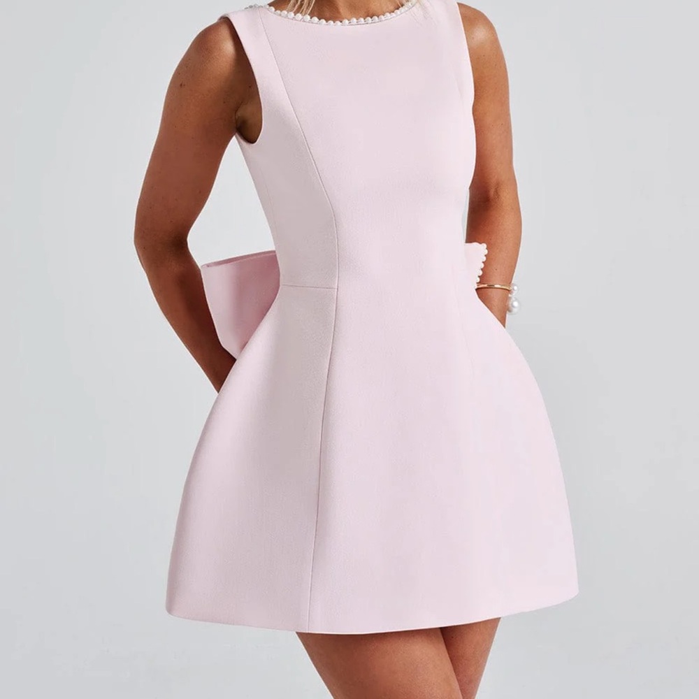 Sleeveless Mini Dress with Pearl-Trim and Back Bow in Light Pink
